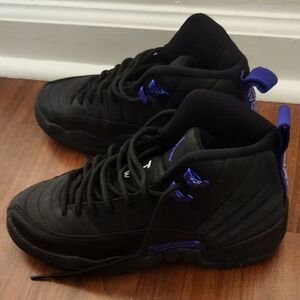 Jordan 12's